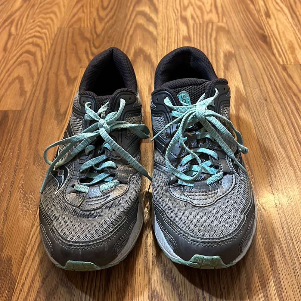 Saucony running shoe